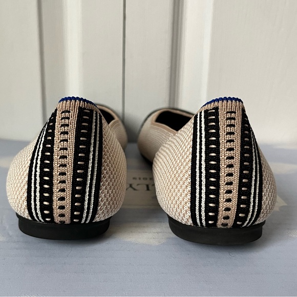 Rothys - “The Flat” Knit Round Toe, Two-Tone Shoes w/ Cream and Black Cap - Picture 7 of 9